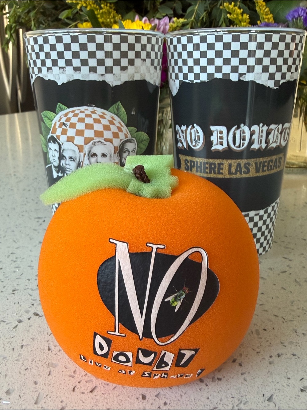No Doubt Orange Pumpkin Promotional Plush and two cups